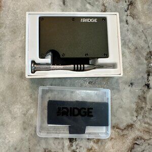 The Ridge Wallet NEW with box